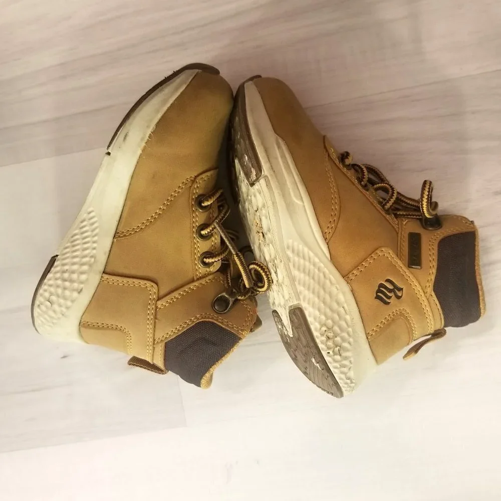 RU RocaWear Boys Ronny Faux Leather Boots Size 9